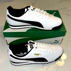 NIB Men’s Puma Roma Basic Black and White Sneakers, Size 11